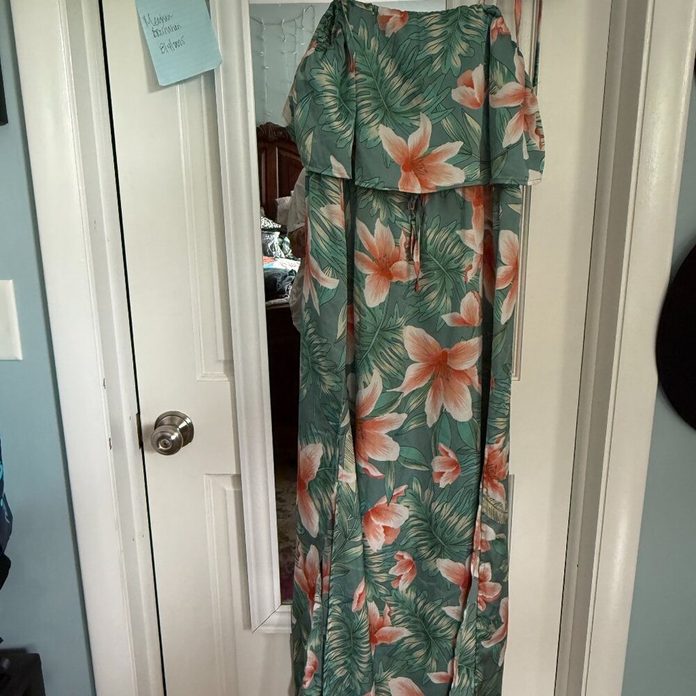 EUC Cupshe sage & peach maxi dress